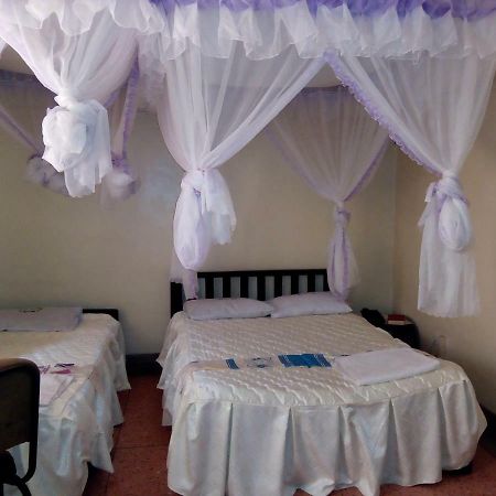 Nanyuki Ibis Hotel Esterno foto